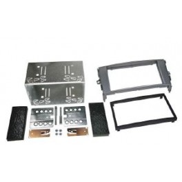 Kit integration 2 DIN TOYOTA AURIS 2007-2012 NOIR