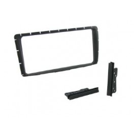 Kit integration 2 DIN TOYOTA HILUX 2012-2015 - NOIR